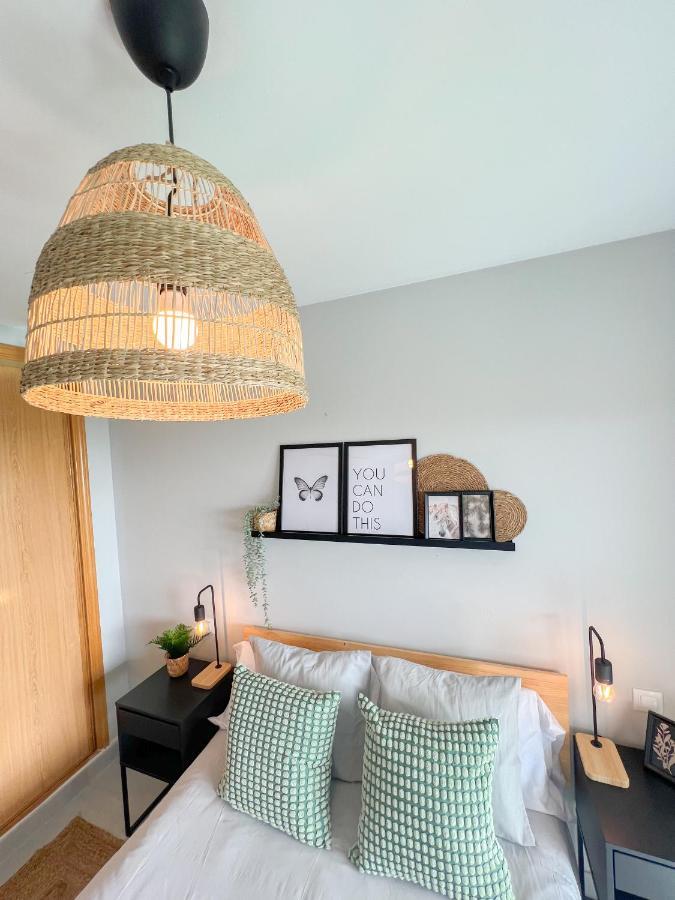 Cozy Apartment With Large Terrace Torremolinos Exterior photo